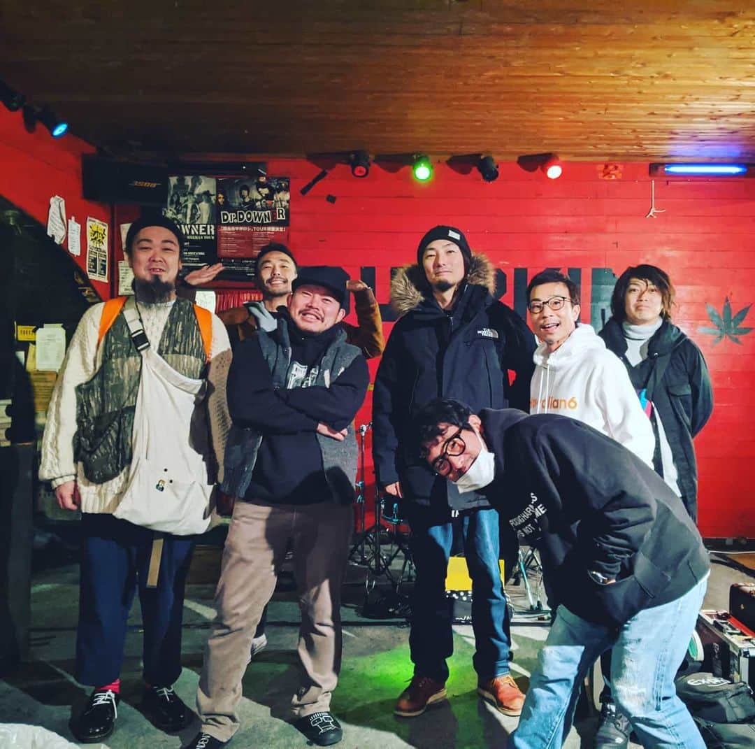 磯部正文のインスタグラム：「HAWAIIAN6 ""ETERNAL PROGRESS TOUR"  HUSKING BEE 初の横須賀 イキフン抜群のかぼちゃ屋でXmasイヴイヴを共に熱く共有☆ ありがとうございました  皆様良きXmasを お過ごしくださいませ☆」