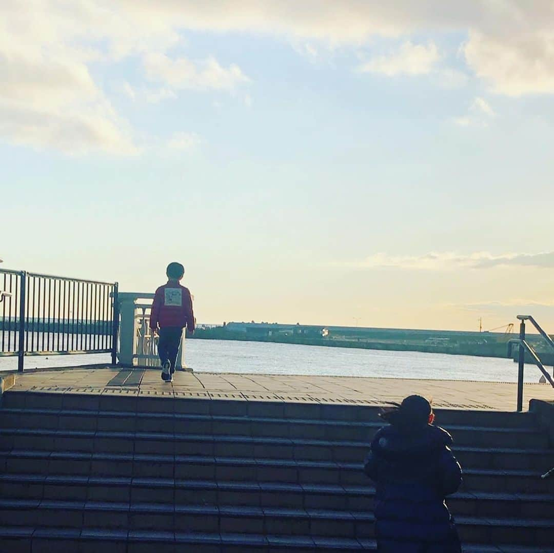 市川海老蔵 （11代目）さんのインスタグラム写真 - (市川海老蔵 （11代目）Instagram)「* Morning walk  朝のお散歩  #市川海老蔵 #海老蔵 #成田屋 #歌舞伎 #ABKAI #ABMORI #ebizoichikawa #ebizo #kabuki #thunderparty #theater #theaterarts #actor #japan #classic」12月24日 10時34分 - ebizoichikawa.ebizoichikawa