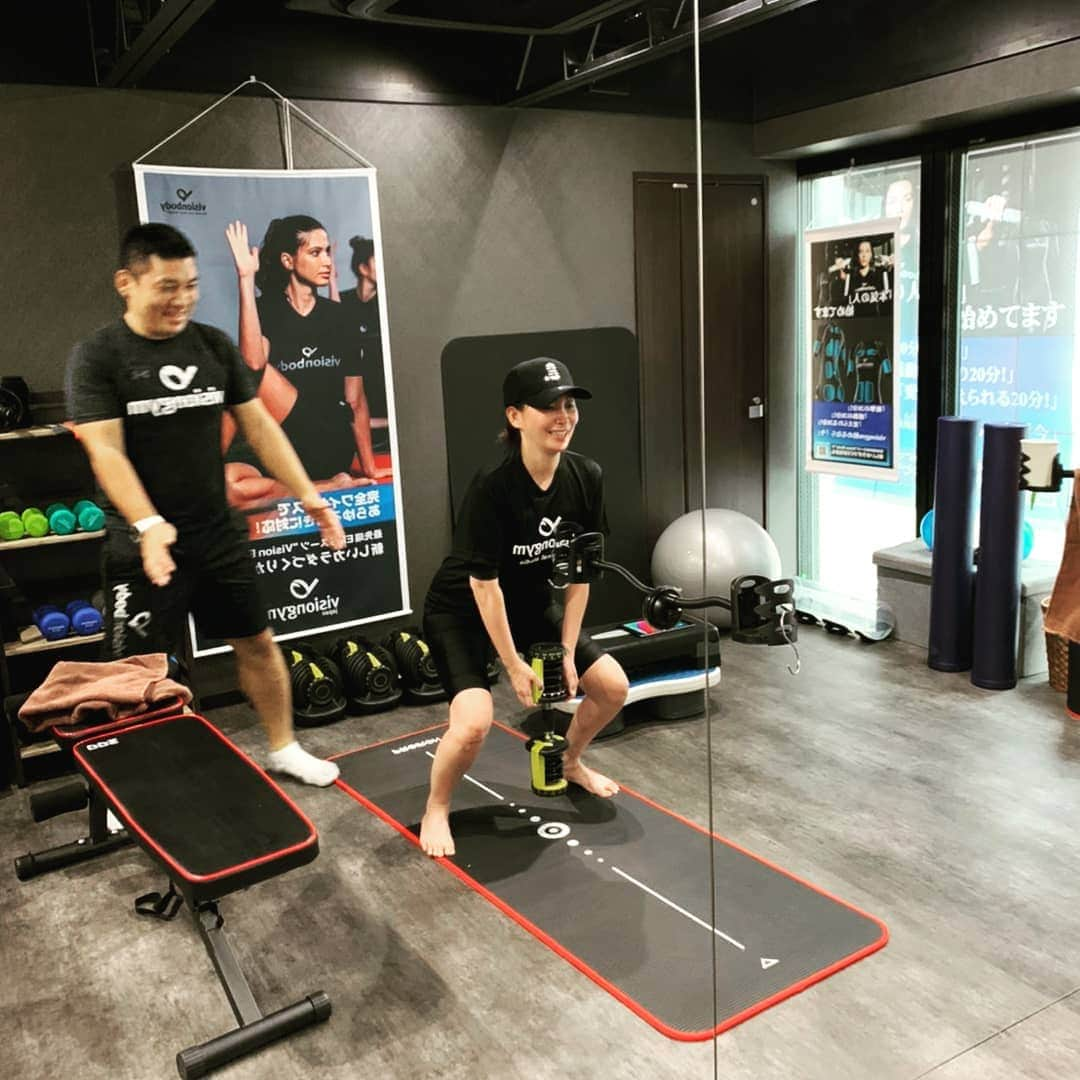 真山景子さんのインスタグラム写真 - (真山景子Instagram)「効果出てるよ #visiongym_shibuya  #visiongym_toyosu」12月24日 1時38分 - keikomayamaya