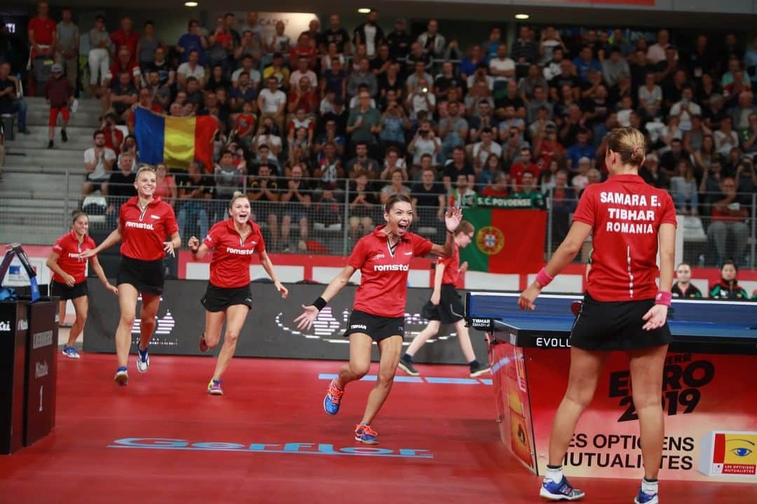 ITTF Worldさんのインスタグラム写真 - (ITTF WorldInstagram)「🇷🇴Team #Romania won the 2nd title in a row at European Championships 💪🏼 2017- 🥇2019 - 🥇  #BestOf2019 #ITTFEuros2019」12月24日 2時00分 - wtt
