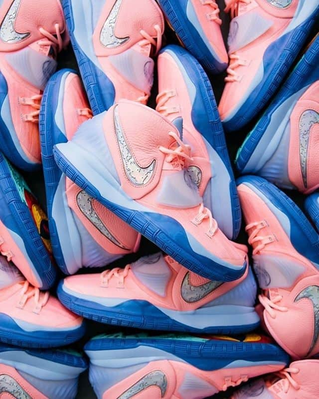 Nice Kicksさんのインスタグラム写真 - (Nice KicksInstagram)「Over the weekend, leaks of the CNCPTS x Nike Kyrie 6 began to surface. Well, here they are. Hit the LINK IN BIO for when you can buy the CNCPTS x Nike Kyrie 6.🔮🏺」12月24日 3時00分 - nicekicks