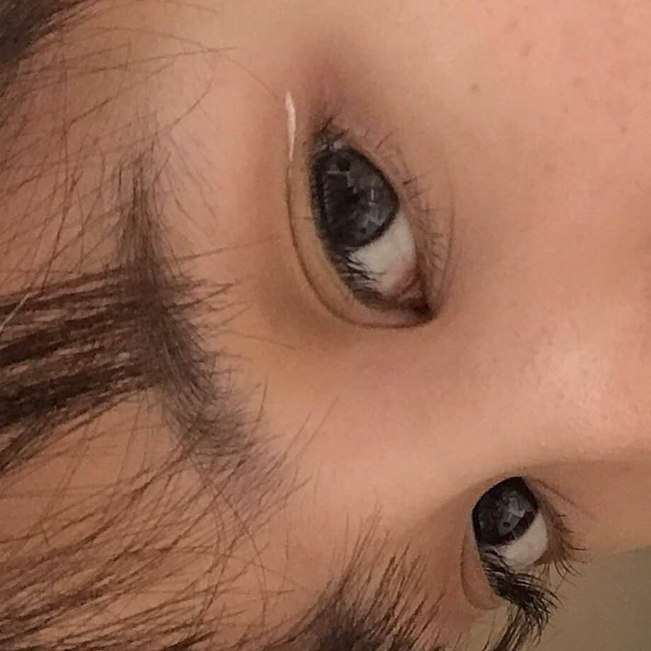 永井志帆のインスタグラム：「白のアイライナーハマってます 明日もしてこ  #makeup#uzu#白ライナー」