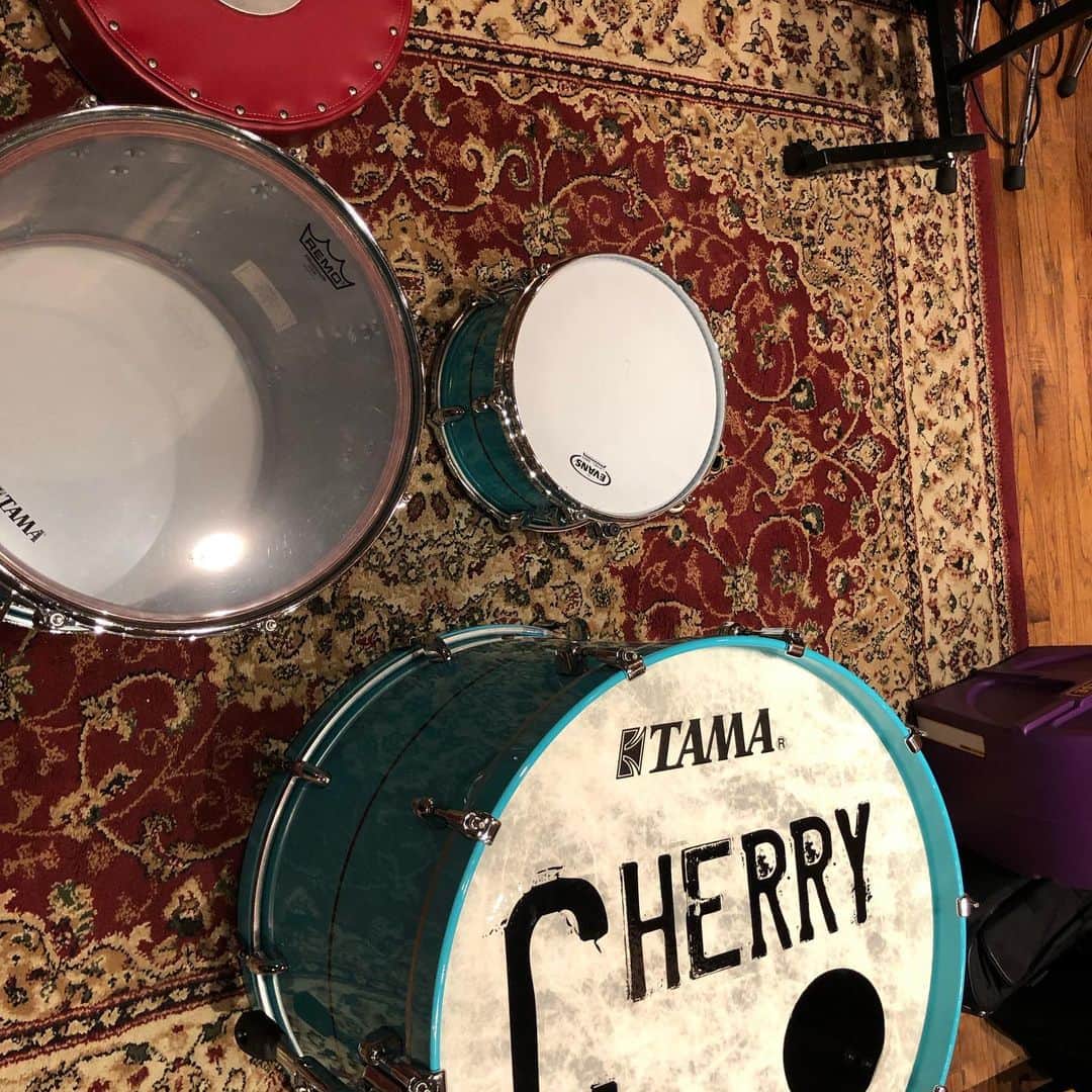 小柳“Cherry”昌法さんのインスタグラム写真 - (小柳“Cherry”昌法Instagram)「今回のRECでの ドラムの仕様！！ こんな感じでした！！(^^) どつかれさま！！www 詳細は・・・追って！！ 😚  #新曲 #cherry  #小柳昌法  #Zildjian #TAMADRUMS  #ドラマー」12月24日 3時32分 - cherry_drummer