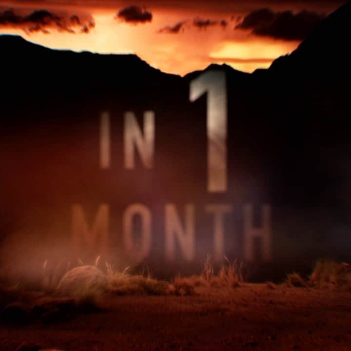 ジェリー・ライアンのインスタグラム：「ONE MONTH from today... @startrekcbs @startrek @cbsallaccess #startrekpicard」