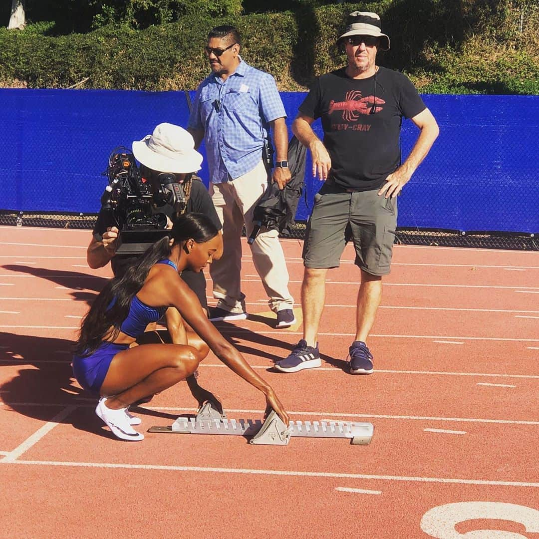 ダリラ・ムハマドのインスタグラム：「Had to modify my workout today because of the weather, but no problem we worked hard and will be back at it tomorrow!  Feeling motivated and ready to be in spikes! How’s your Monday going?? #mondaymotivation #trackandfield #dalilahmuhammad #nike」