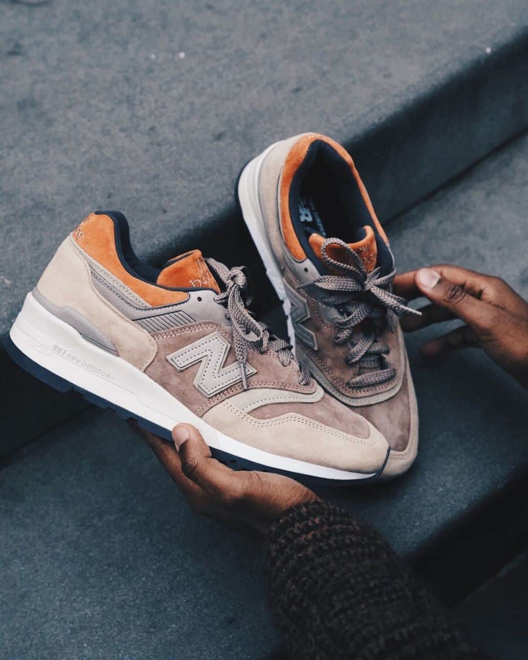 のインスタグラム：「Seasonal colors on a timeless silhouette. This New Balance Made in USA 997 is available in-store and online. #newbalance997 #newbalance」