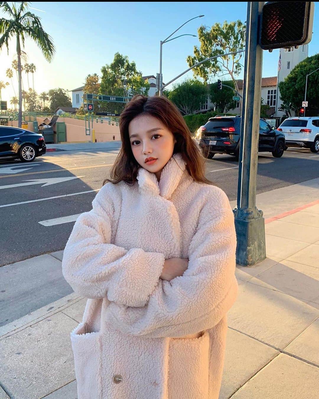 Chuuのインスタグラム：「오늘같은 날씨엔 덤블코트💕#chuuseoul」