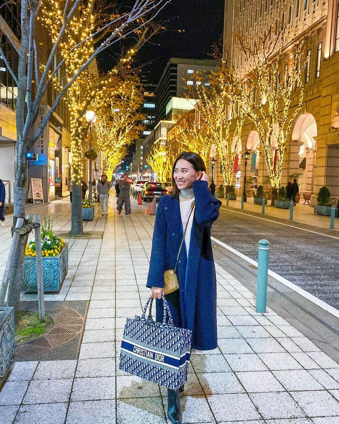 Ayaさんのインスタグラム写真 - (AyaInstagram)「Xmas eve🎄✨✨✨ 大丸前いつも綺麗やなぁ😍💛 #神戸#三ノ宮 #xmaseve」12月24日 8時34分 - aya__fit