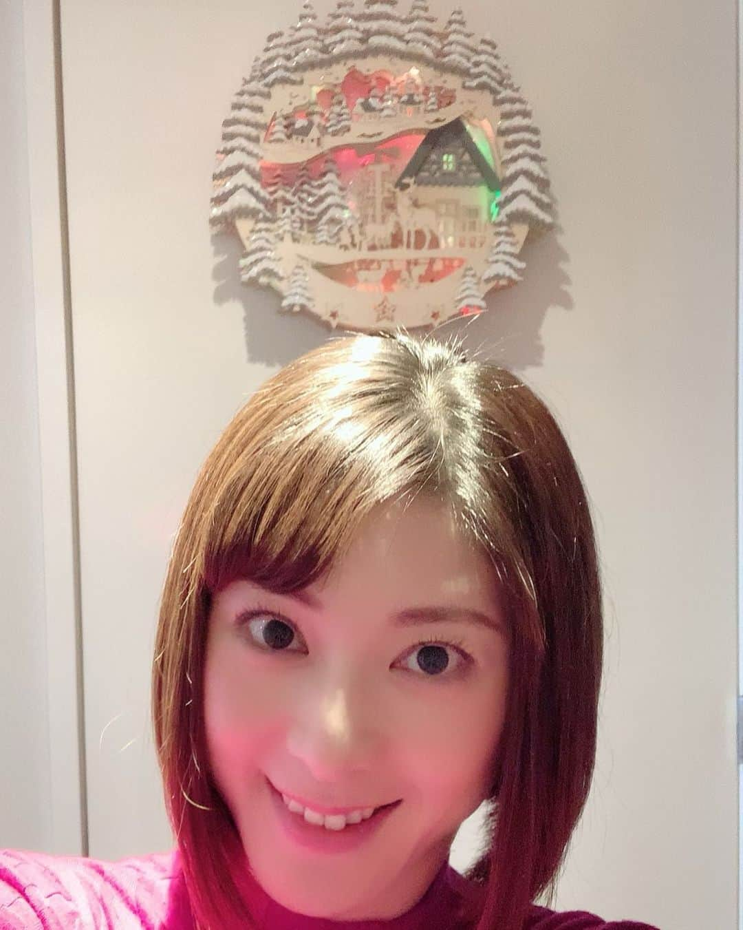 原史奈さんのインスタグラム写真 - (原史奈Instagram)「今日はクリスマスイヴですね🎄 皆さんはどんなイヴを過ごすのかなー 素敵な1日になりますように✨ #クリスマスイヴ#素敵な1日になりますように #原史奈#ゴルフ#ゴルフレッスン#ゴルフ女子#ゴルフ男子#ゴルフ大好き#golf#ゴルフウエア#ゴルフコーデ#ゴルフグッズ#ゴルフ動画#ping#ピン#ping女子#gle2#g410#even#archivio#アルチビオ#cuartounited」12月24日 8時39分 - fuminahara