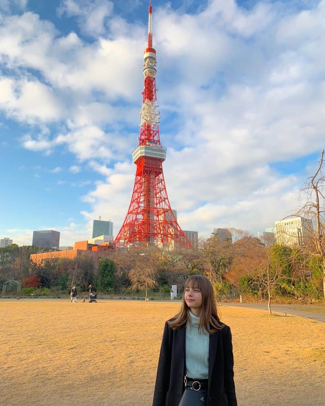 嵐莉菜さんのインスタグラム写真 - (嵐莉菜Instagram)「東京タワーさんと。🗼 #東京タワー #tokyotower #嵐莉菜  #中学生」12月24日 18時56分 - lina_arashi