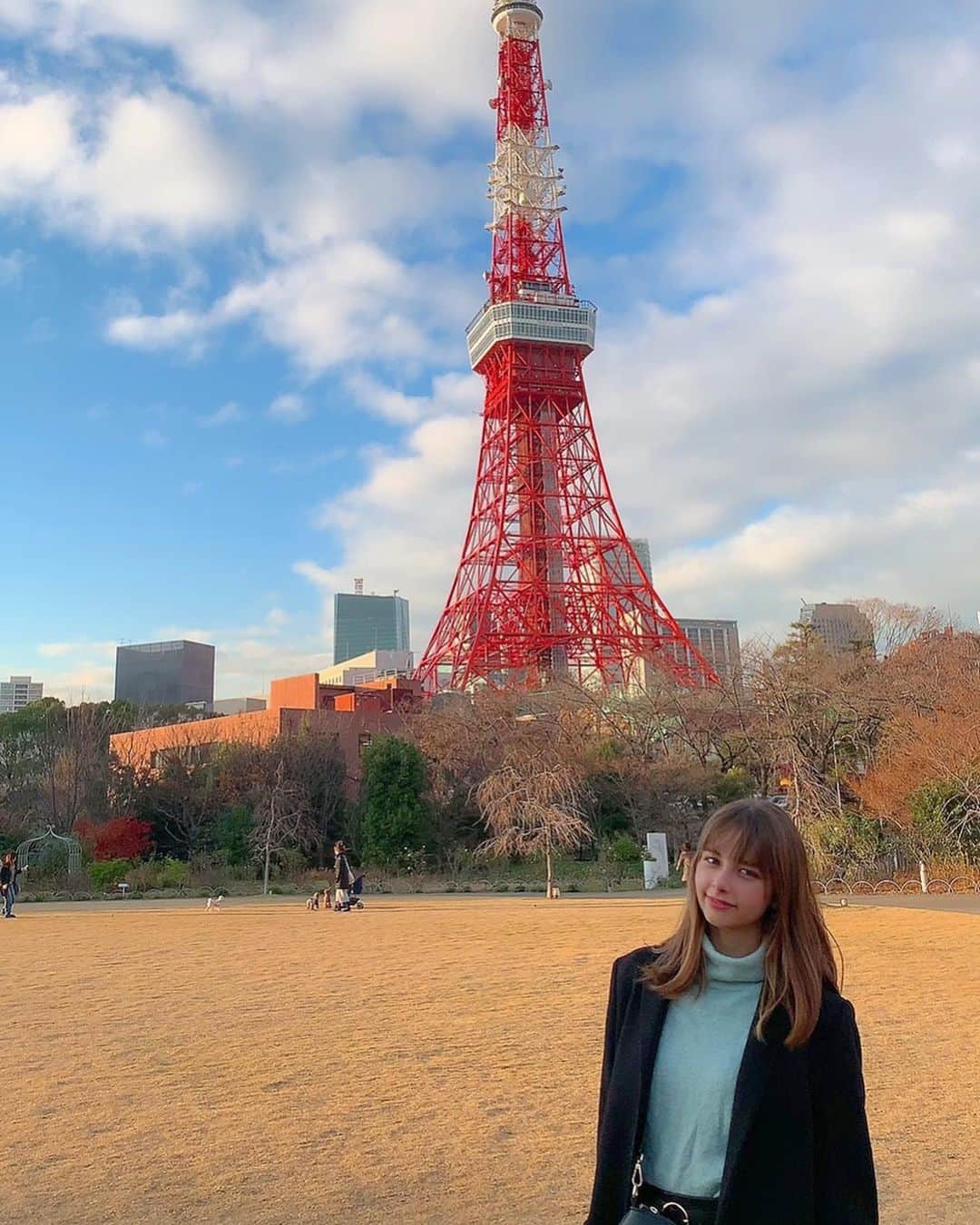 嵐莉菜さんのインスタグラム写真 - (嵐莉菜Instagram)「東京タワーさんと。🗼 #東京タワー #tokyotower #嵐莉菜  #中学生」12月24日 18時56分 - lina_arashi