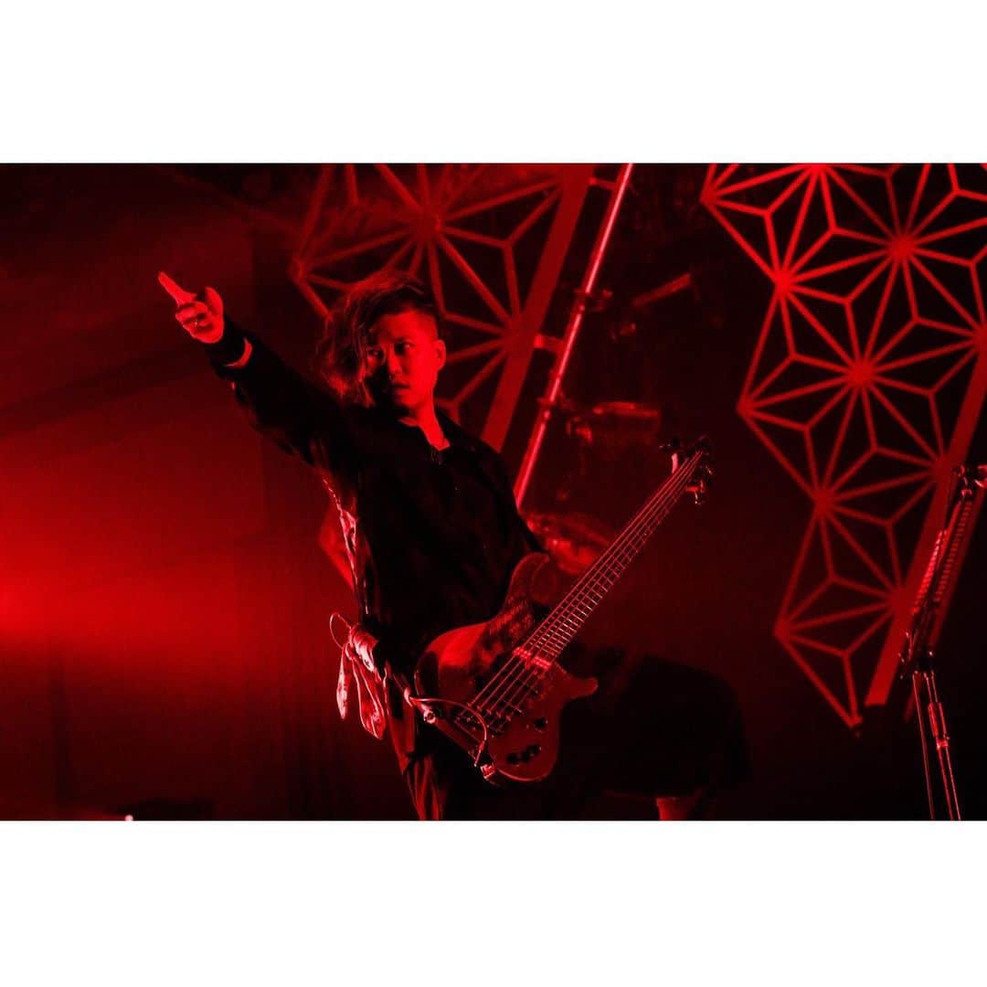 のインスタグラム：「ポルノ超特急2019-DAY1-@京都パルスプラザ  photo by @ishii_maki  #ロットン20th #ポルノ超特急2019 #マジ幸せ」