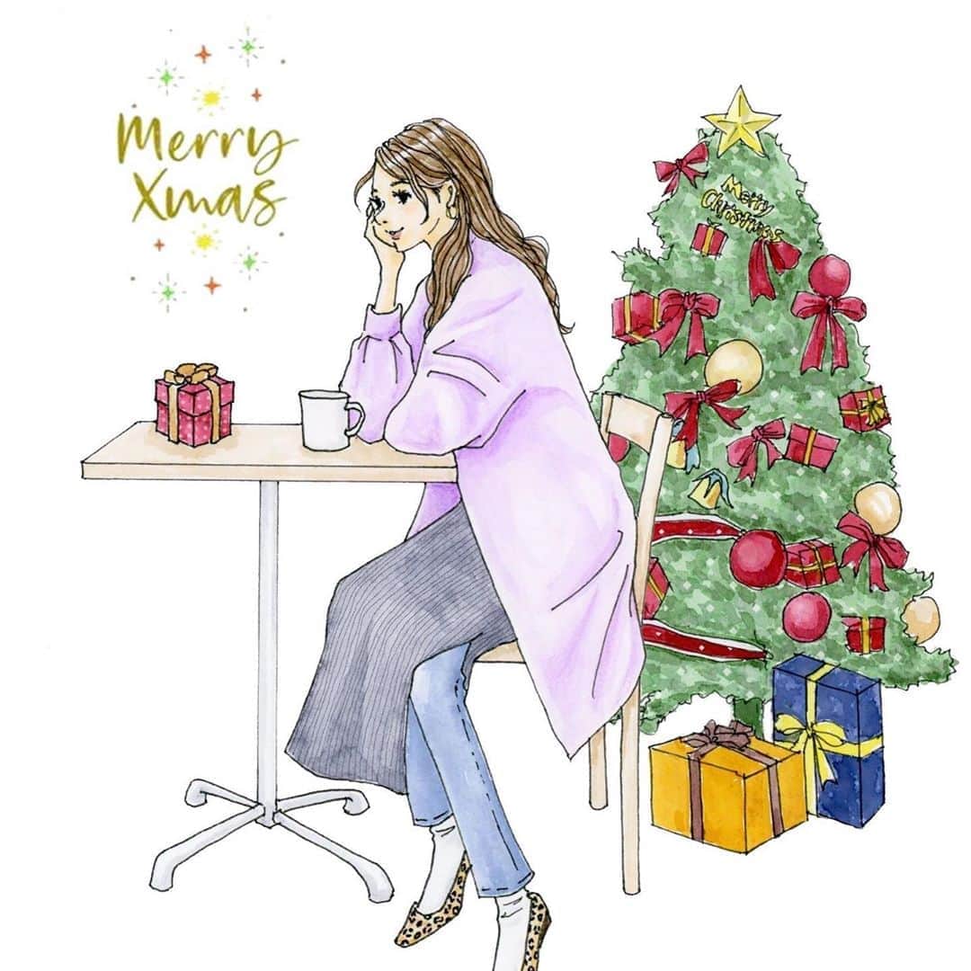 saekoのインスタグラム：「. アイシティさんとのタイアップキャンペーン(絶賛実施中！)で描かせていただいたイラストでメリークリスマス🎄 . 今宵はクリスマスパーリーで盛り上がっておられる方も多いのではないでしょうか。。 こちらは缶チューをちびちび飲みながら犬といちゃいちゃ。 そんなホーリーナイトです🕺 #パーリーピーポーにはなれませぬ . . コンタクトのアイシティさんでは現在『Active Winter Campaign』を実施中✨ 4つのお得なチャンスをお見逃しなく👀 URLは↓ https://www.eyecity.jp/campaign/activewinter/  ストーリーズとハイライトにもリンクを貼っておきます♡ #アイシティ#activewintercampaign#コンタクト#pr #コンタクトレンズ#eyecity#タイアップキャンペーン#イラスト#ファッションイラスト#クリスマス#クリスマスイブ#クリスマスツリー#メリークリスマス#カフェ#cafe#冬コーデ#カジュアルコーデ#レイヤード#レイヤードスタイル#ロングヘア#ニュアンスヘア#レオパード#イラストグラム#illustgram#drawing#fashionsketch」