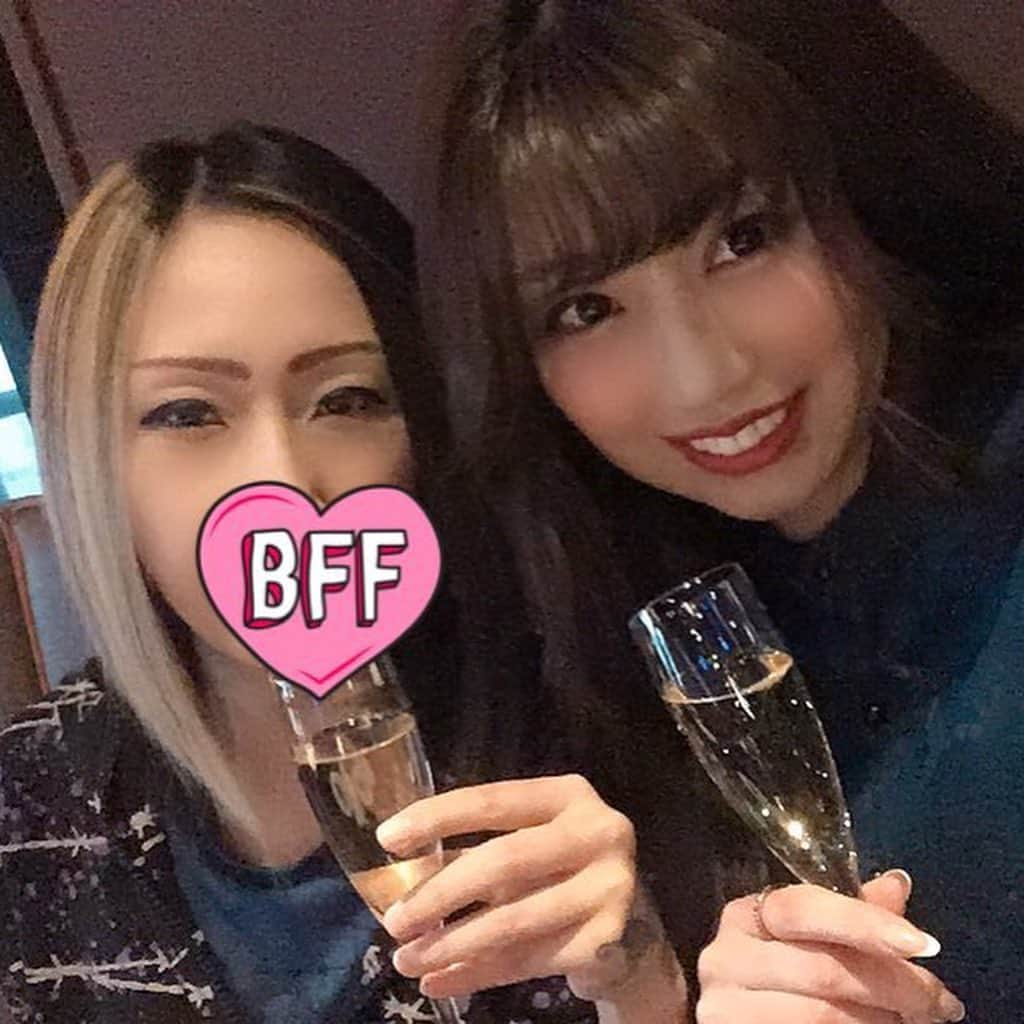 阿部未歩さんのインスタグラム写真 - (阿部未歩Instagram)「MerryChristmas🎄🥂🍾💝」12月24日 19時35分 - abemiho0110