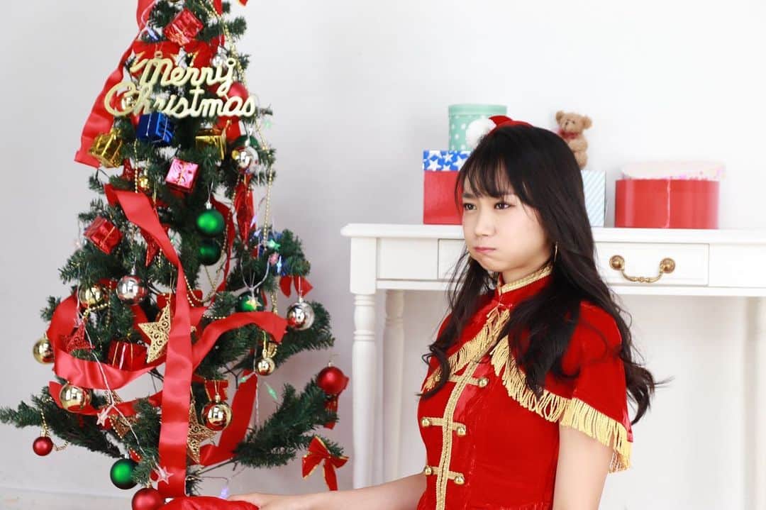 相沢菜々子さんのインスタグラム写真 - (相沢菜々子Instagram)「サンタクロース来ないみたいです🤢」12月24日 19時47分 - nanako_aizawa
