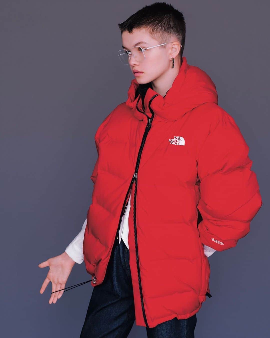のインスタグラム：「THE NORTH FACE for PERK No.34 . new down jacket style . <Belayer Parka> . PHOTO— @swdknt  STYLIST— @kumicomics (KiKi inc.) HAIR— @pyuuuuuu (eight peace) MAKE— @nobukomakeup (Perle management)  MODEL— Madeline」