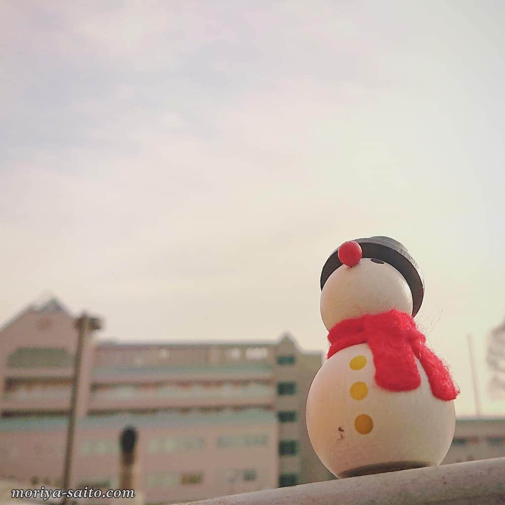 斎藤守也さんのインスタグラム写真 - (斎藤守也Instagram)「今日は神奈川県立こども医療センターでクリスマス演奏会でした🎄 NICU(新生児集中治療室)、GCU(新生児強化治療室)、そして総合待合の3ヶ所で演奏。総合待合では入院中のこども達が集まってくれて一緒にクリスマスソングで盛り上がりました♪  #神奈川県立こども医療センター  #こども医療センターnicu  #クリスマス演奏会  #NICU #GCU #総合待合  #メリークリスマス ！ #小さき花の音楽会  #小さき花の詩 #littlelife  #斎藤守也 #moriyasaito #守也 #moriya #MONOLOGUE #monologue」12月24日 19時51分 - moriya_monologue