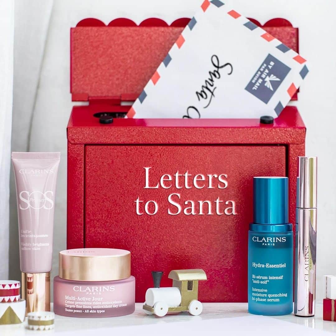 Clarins Canadaさんのインスタグラム写真 - (Clarins CanadaInstagram)「Drop your wishlist below, we'll make sure he gets the message.🎅 ⁣__________ ⁣Envoyez-nous votre liste de souhaits, nous nous assurerons qu'il la reçoive.🎅 ⁣. ⁣. ⁣. ⁣#Clarins #ChristmasWithClarins #ChristmasGift #Wishlist #Gift #Holidays #Skincare #Makeup」12月24日 11時01分 - clarinscanada