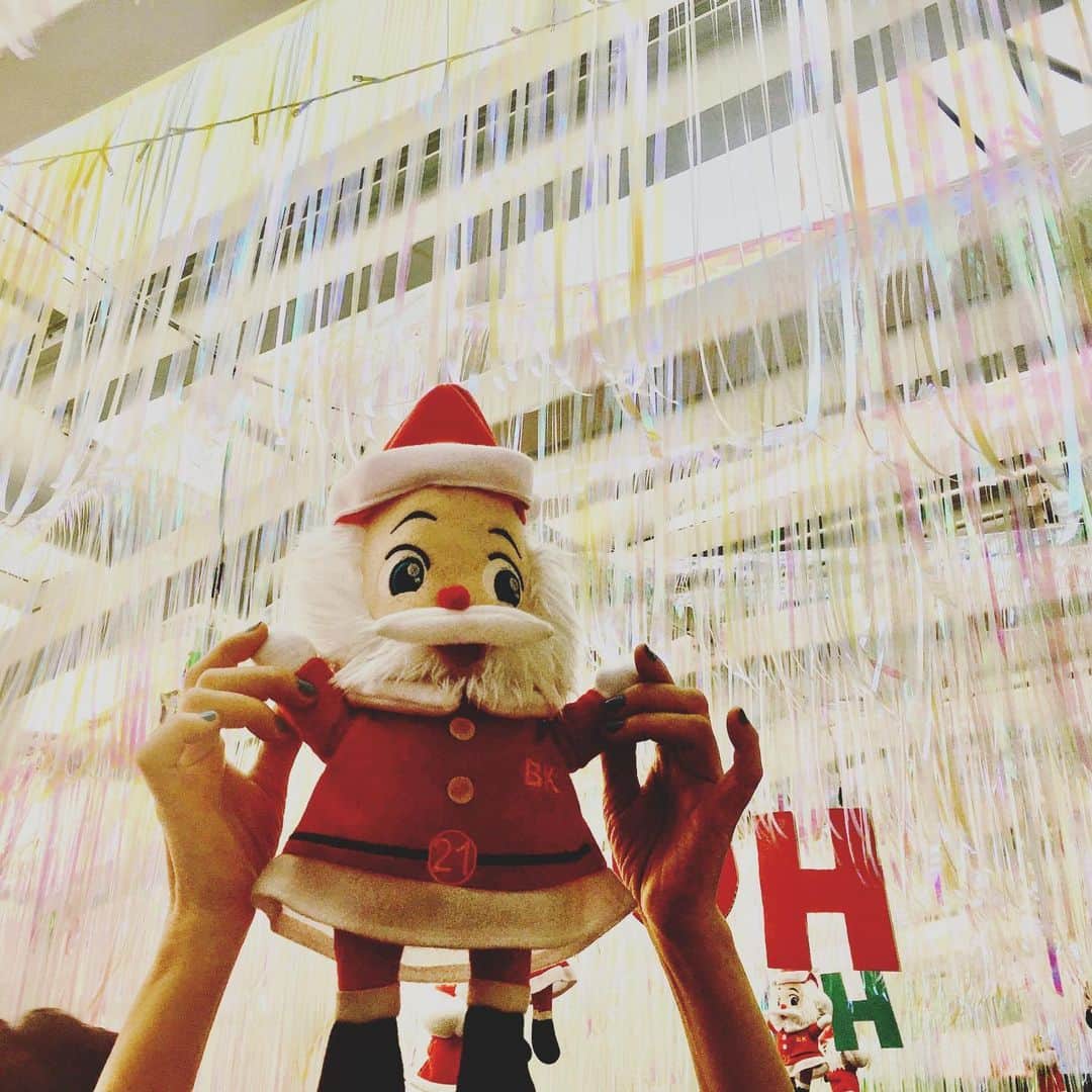 comb de shioさんのインスタグラム写真 - (comb de shioInstagram)「Merry Christmas❣️🎄✨😊 素敵なクリスマスイブを🎄 By #combdeshio ・ #メリークリスマス  #merrychristmas  #santaclaus」12月24日 11時30分 - comb_de_shio