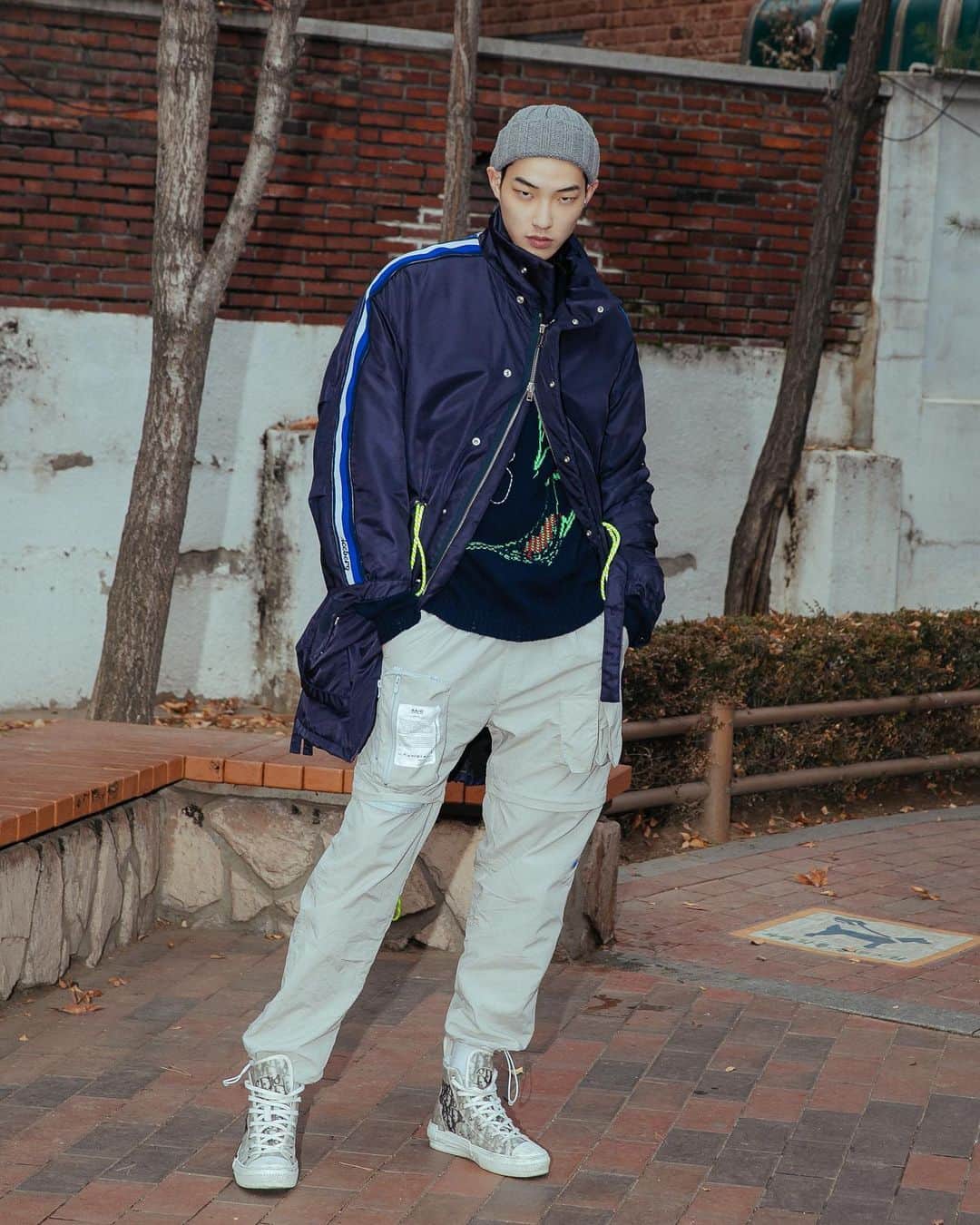 가로수길 , Seoulのインスタグラム：「WORK with @iceberg 🔥 📸 @jaylim1 💥 매력 넘치는 재형 형권 준수님 . . #서울패션위크 #sfw #오오티디 #nyc #koreafashion #패션그램 #womenswear #nyfw #데일리그램 #outfit #ootd #street #streetfashion #streetphoto #가로수길 #이태원 #사진 #스트릿패션 #모델 #wiwt #nyfw #pfw」