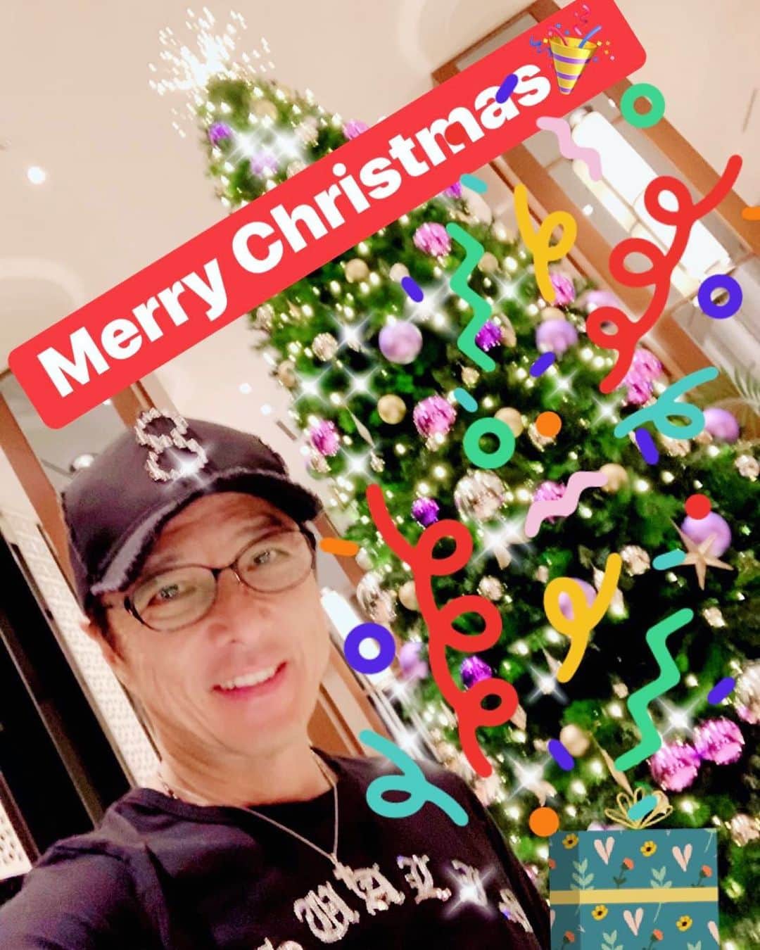 黒田アーサーさんのインスタグラム写真 - (黒田アーサーInstagram)「Merry Christmas 🎉😊💕皆さま素敵なクリスマスをお過ごし下さい❣️2019.12.24」12月24日 12時03分 - kuroda_arthur