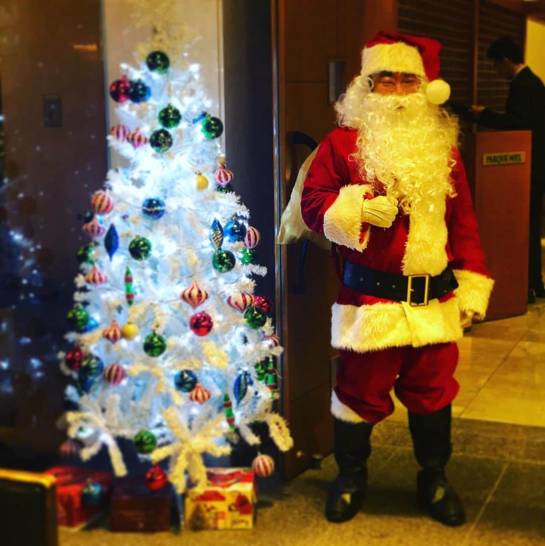 ホテル メルパルク名古屋のインスタグラム：「ランチブッフェ🍽 今日明日の2日間 クリスマスイベント🎄 サンタクロースが お待ちしてます。」
