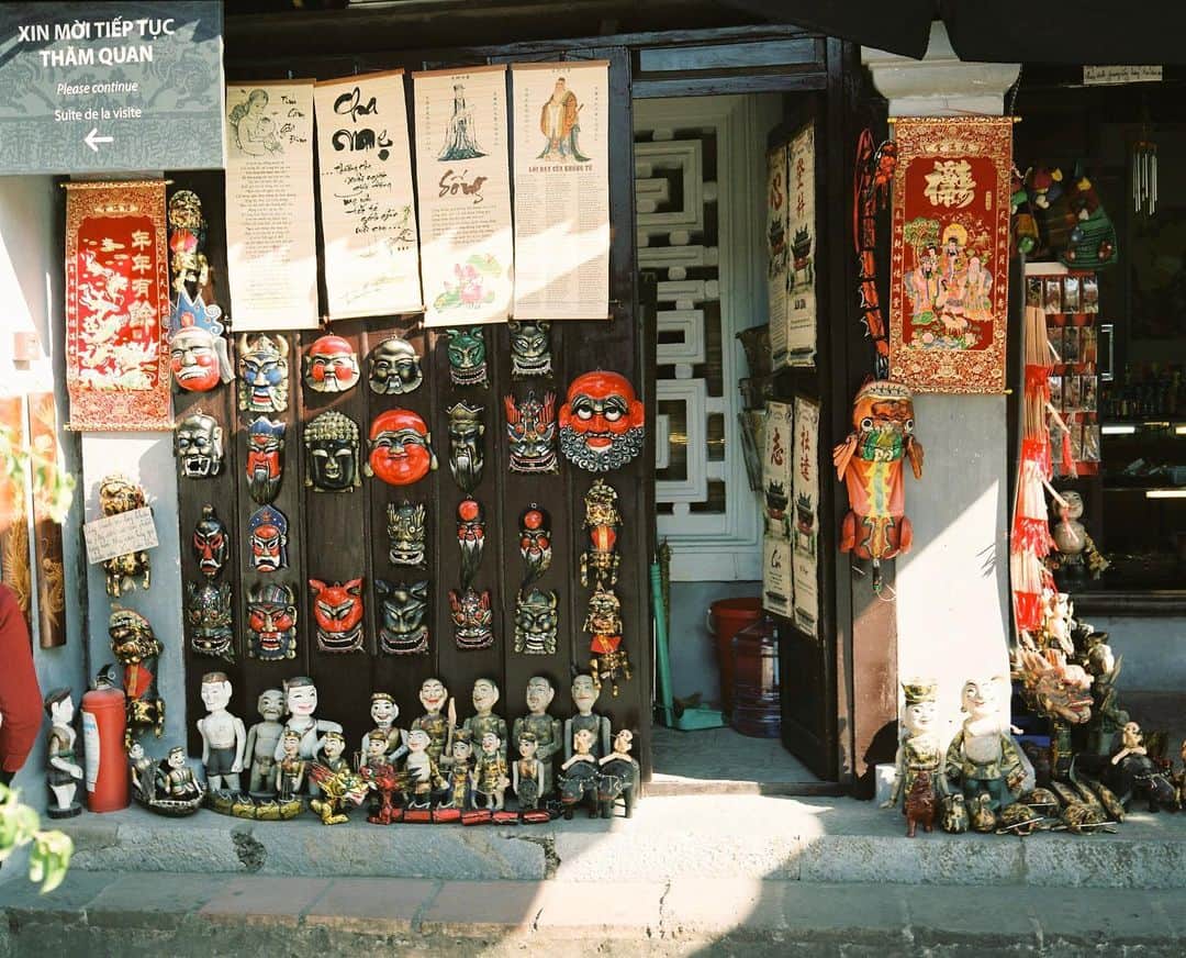 のインスタグラム：「#hanoi #フィルムカメラ #makina67  #pro400h」