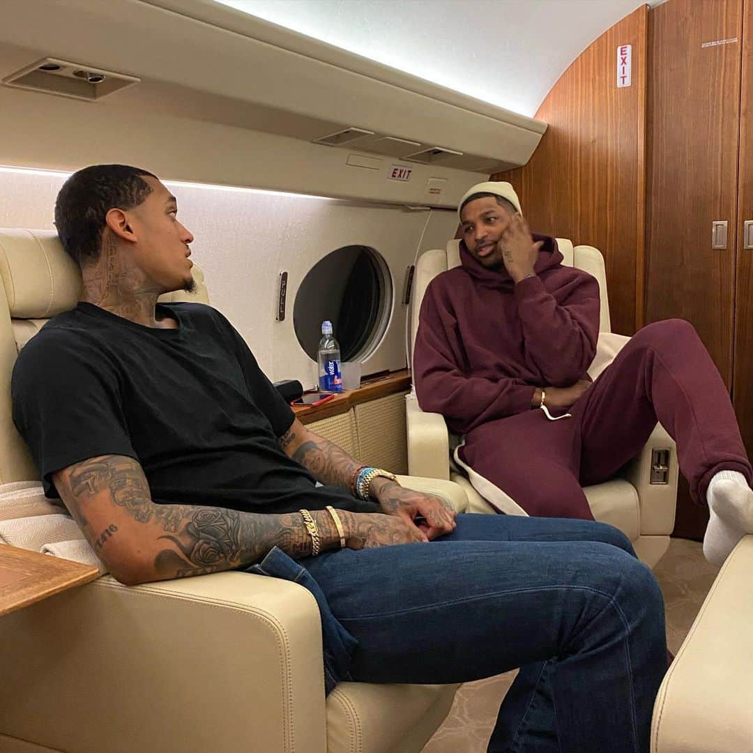 トリスタン・トンプソンのインスタグラム：「MY BROTHER JC!! @jordanclarksons  One of my best friends/teammates i’ve had. I know your going to shine in Utah bro. Gonna miss you. Cant wait for the summer nights by the fire place sipping that good vino 🍷🍷🍷」