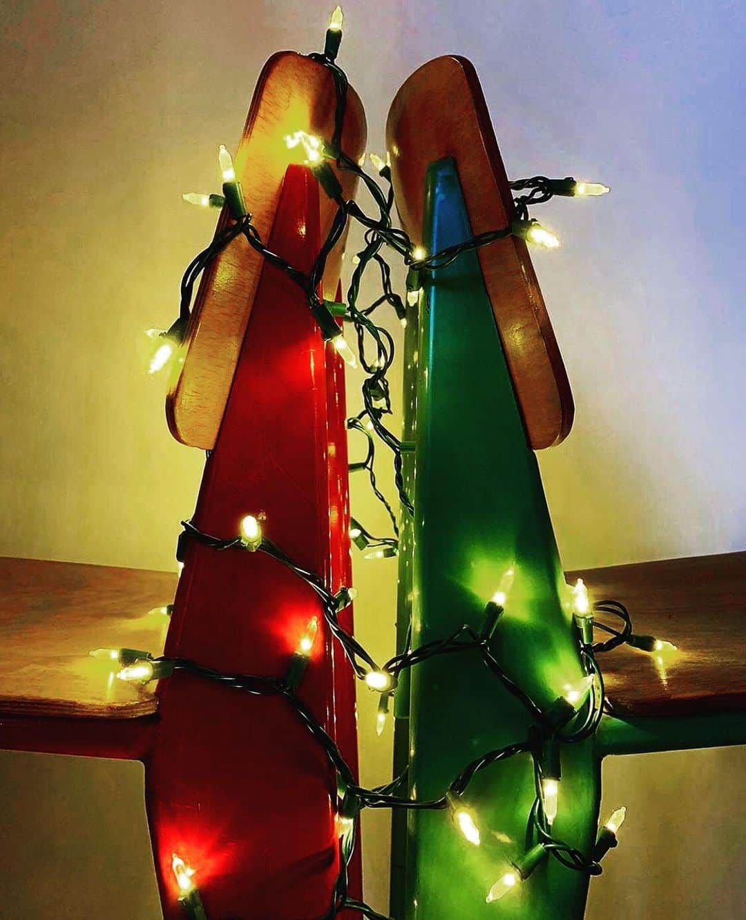 G-DRAGONのインスタグラム：「Christmas Eve🎄✨」