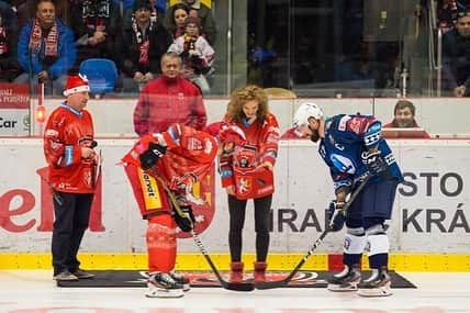 カテリナ・シニアコバさんのインスタグラム写真 - (カテリナ・シニアコバInstagram)「Get it started 😏 #hockey」12月24日 14時56分 - siniakovakaterina