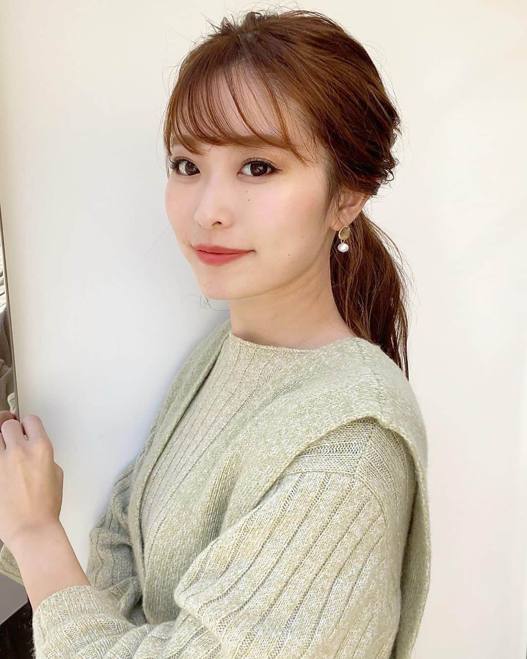 しばたあやなさんのインスタグラム写真 - (しばたあやなInstagram)「newピアス😻😻 https://www.laviet.jp ⇧⇧⇧⇧⇧⇧ お洋服やアクセサリーかわいいのいっぱい😻 こちらのサイトから購入できるみたいです☺️🧡 セール品もありました🥰🥰 #Laviet #ピアス #アクセサリー」12月24日 15時22分 - ayamarjr.s
