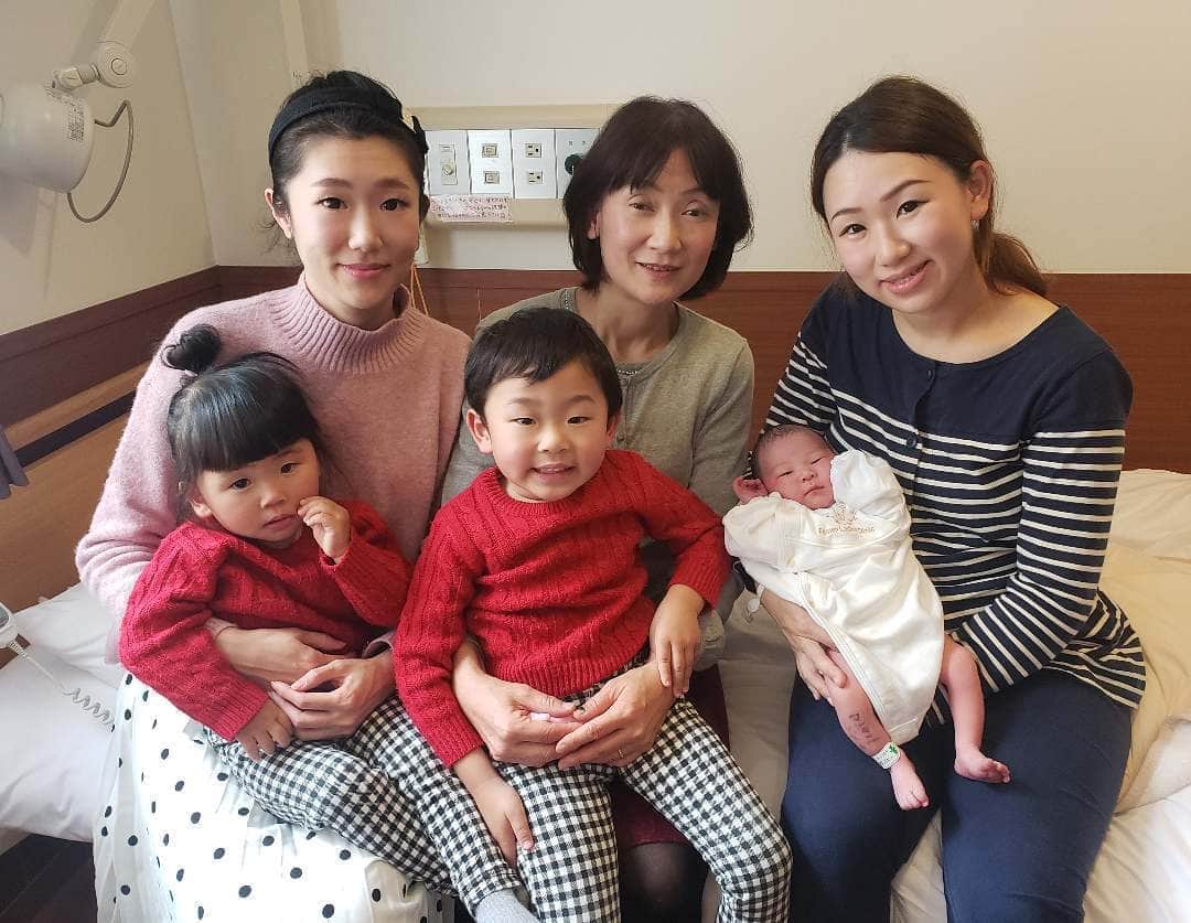 読売テレビ かんさい情報ネットten さんのインスタグラム写真 読売テレビ かんさい情報ネットten Instagram めばえ 3人目は 男の子が誕生 毎年恒例の キャンプに行くのが 楽しみだそうです めばえ 3125人目の赤ちゃん 大阪府茨木市 男の子 3人目 Ten