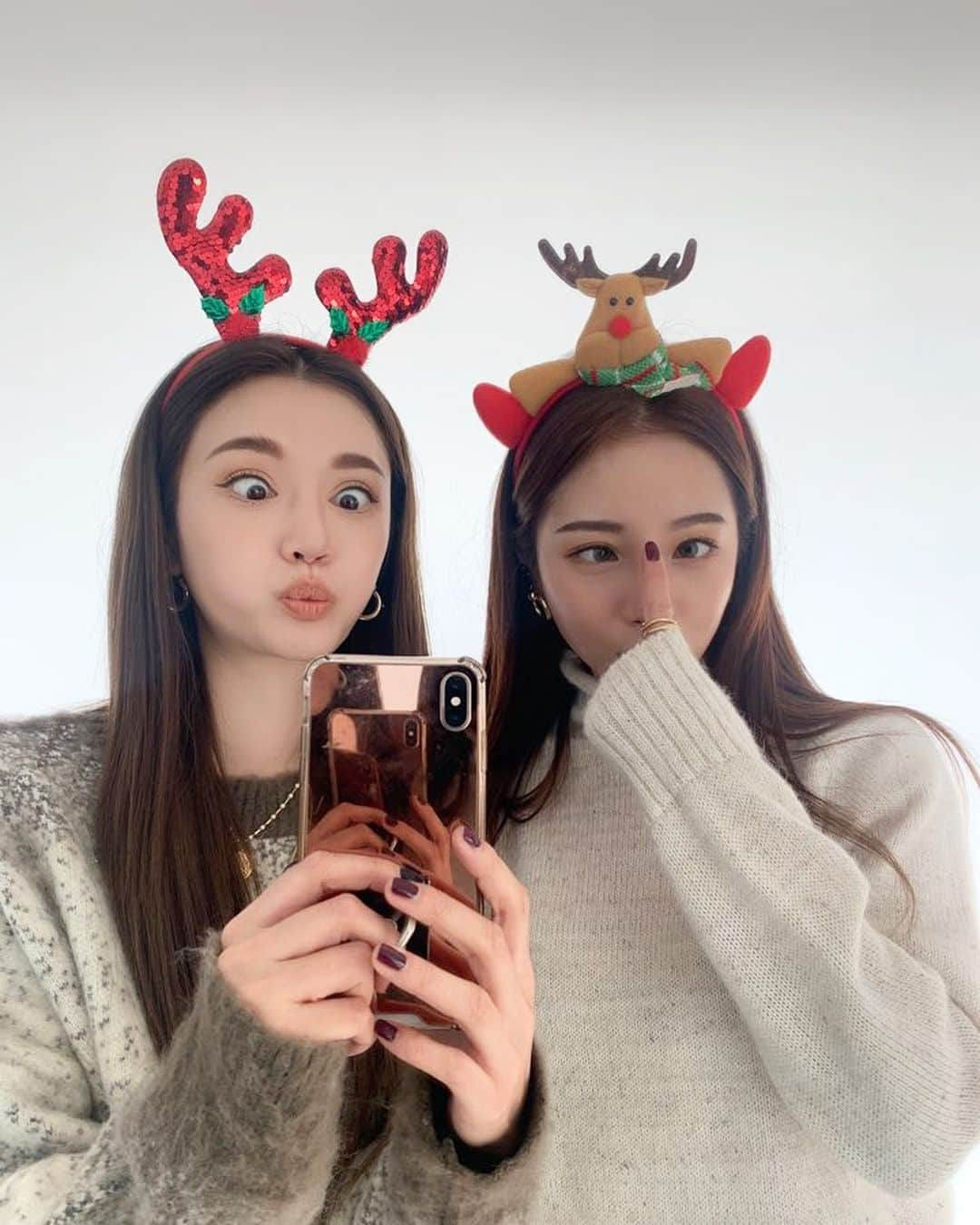 トキさんのインスタグラム写真 - (トキInstagram)「우리의 Merry Christmas🎄😻🎈💝 눈 모으느라 진땀뺐...😎😎😎 #happychristmas」12月24日 15時55分 - minhee_jjjj