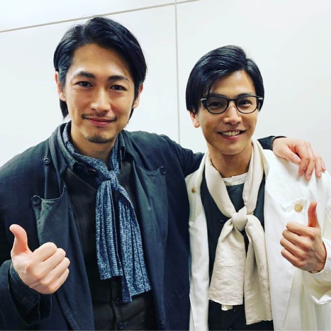 ディーン・フジオカさんのインスタグラム写真 - (ディーン・フジオカInstagram)「月9 #シャーロック 令和元年の東京を駆け抜けました。 みんな最後まで応援ありがとう‼️ Posted @withrepost • @takanori_iwata_official 月9『シャーロック』 最後まで見届けてくださりありがとうございました🕵🏻‍♂️👨🏻‍⚕️✨ @tfjok  @sherlock_cx  #誉獅子雄  #若宮潤一  #シャーロック  #ご視聴ありがとうございました #製作陣の素晴らしいチームワークに👏🏻👏🏻👏🏻 #メリーモリアガリmas」12月24日 16時09分 - tfjok