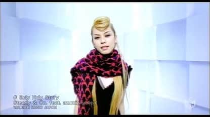 azumiのインスタグラム：「昨夜のDJでラストに『Only Holy Story』をかけたら、アラサー達がわらわらとDJブースの前に群がりお酒をおかわりしていました。 メリークリスマス🎅🎄 皆さま素敵なクリスマスを…❄️ #steadyandco #steadyandcofeatazumi #onlyholystory #kj #bots #ilmari #shigeo #dragonash  #RIPSLYME #SBK #wyolica #botsさんソロ写真なくてすみません  https://music.apple.com/jp/music-video/only-holy-story/343351270」