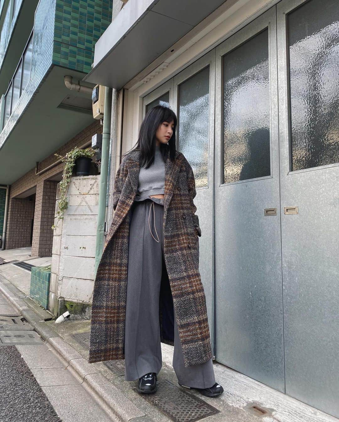 Juriさんのインスタグラム写真 - (JuriInstagram)「@_juemi_ #juemi 今期最後のしっかりアウター！大人なマキシコート。かわいさはもちろん防寒にもばっちりです。肩は落ちたデザインで着太りもしません❄️」12月24日 16時54分 - juritakiguchi