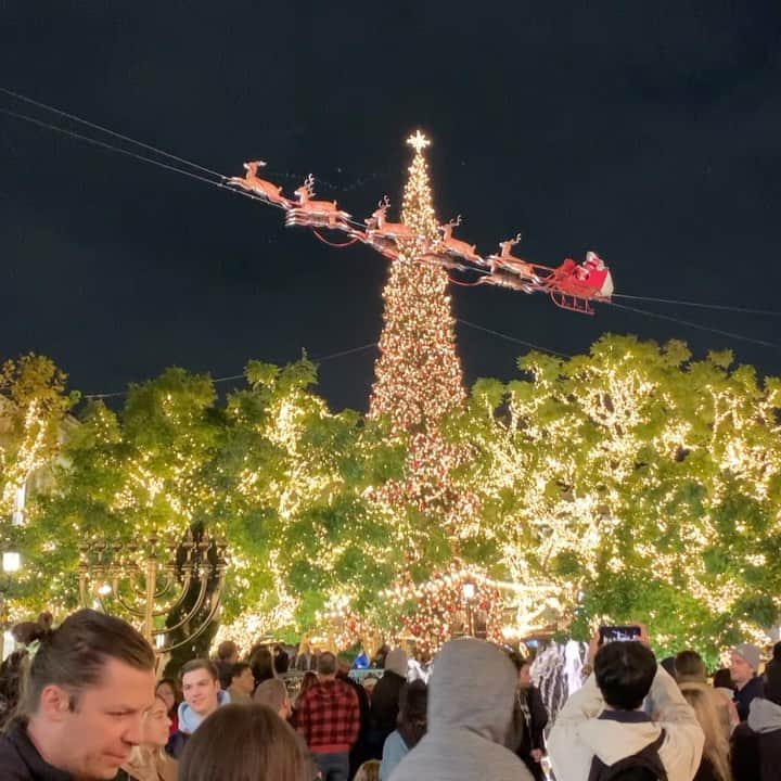 Jaeyoon Choiのインスタグラム：「❄️ ⛄️🎄🦌🛷🎅🤶🤶」