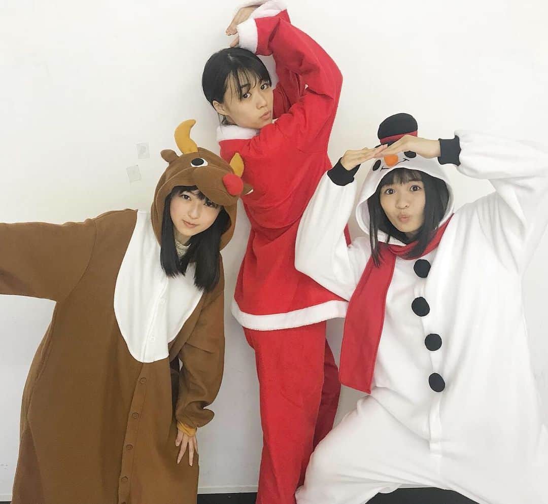 多田成美さんのインスタグラム写真 - (多田成美Instagram)「🎄 Christmas Eve♥🎅🏼🎂 この投稿にコメントを書いてくださった方には、25日に返信したいと思います❄たくさん送って下さった方がいた場合は、ランダムになってしまうとは思います🙇‍♀️ご了承ください~  では素敵なクリスマスイブを~🌷」12月24日 17時39分 - narumitada_official