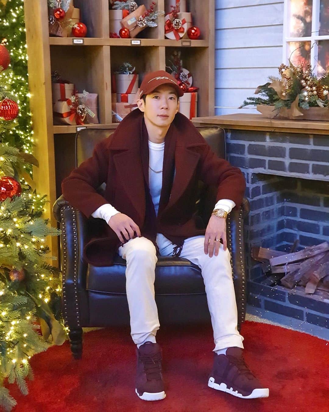 ダリ のインスタグラム：「Happy Christmas🎄🎁🦄 🧢 RwD:er」