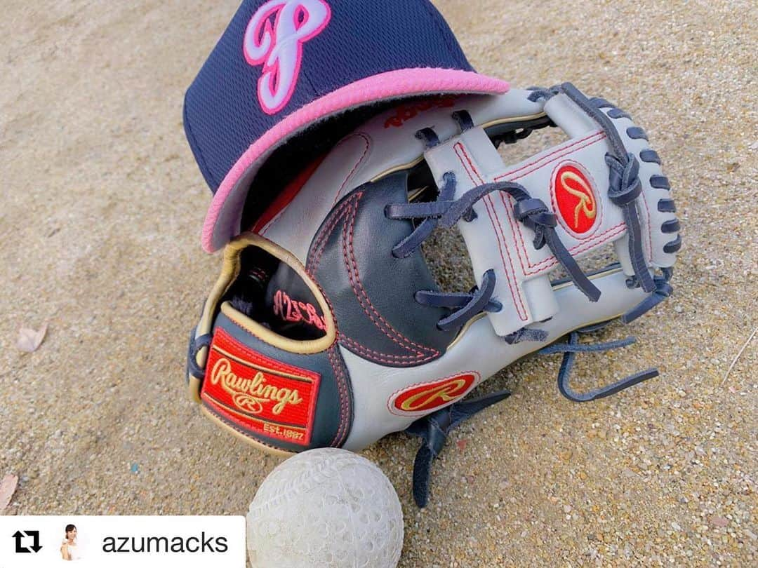 Rawlings Japanさんのインスタグラム写真 - (Rawlings JapanInstagram)「#Repost @azumacks with @get_repost ・・・ . うちの子。 . #rawlings #glove #baseball #goods #ball #cap #porks #navy #pink #white #red #r #mark #⚾️ @rawlings_japan_llc」12月24日 18時20分 - rawlings_japan_llc