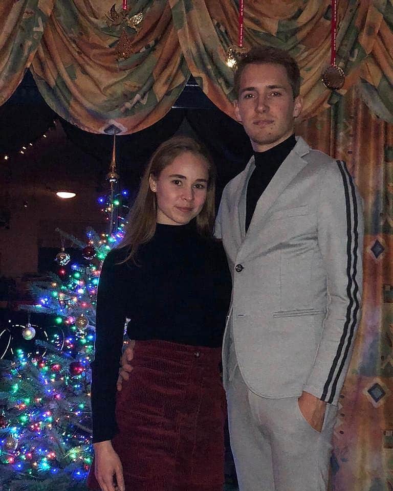エイトォーラ・トールズドッティルのインスタグラム：「Merry Christmas😘」