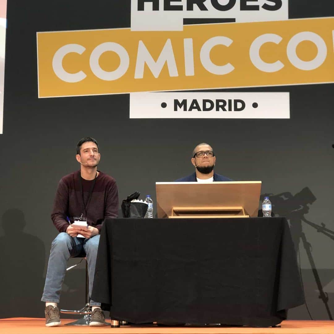 RB Silvaさんのインスタグラム写真 - (RB SilvaInstagram)「Live Drawing e Bate-papo. #heroescomicconmadrid #madrid #spain🇪🇸 #RBSilva #Liveadrawing #Comiccon」12月25日 4時53分 - rbsilva_comics