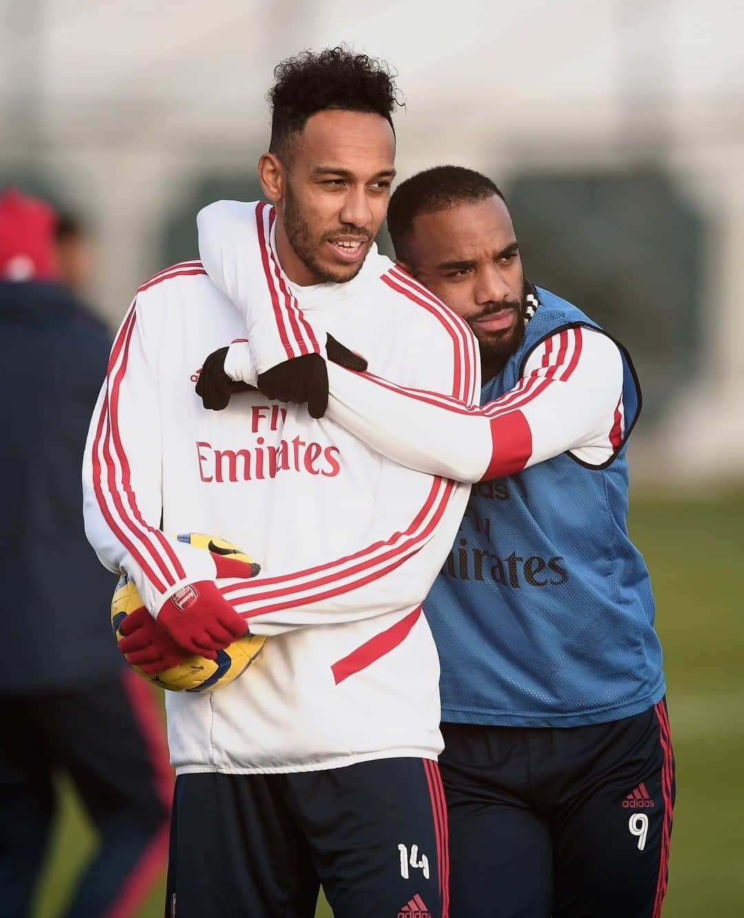 アーセナルFCさんのインスタグラム写真 - (アーセナルFCInstagram)「Auba x Laca⁠ ⁠ ⁠ 4️⃣6️⃣ goals between them in 2019 so far⁠ ⁠ #Arsenal #PremierLeague #training #Gunners #BOUARS #AFC #COYG #Aubameyang #Lacazette #2019」12月25日 5時15分 - arsenal