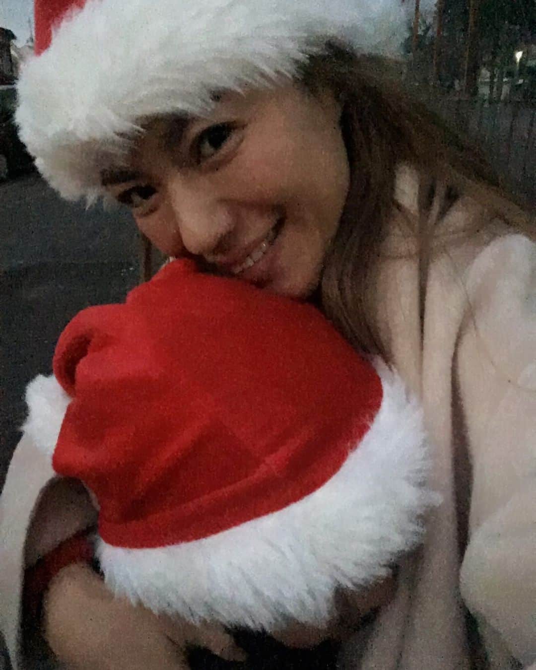 LINAさんのインスタグラム写真 - (LINAInstagram)「Happy Holidays♡ with Nephew！ #MAX#LINA #christmas」12月24日 20時50分 - xxlina_now