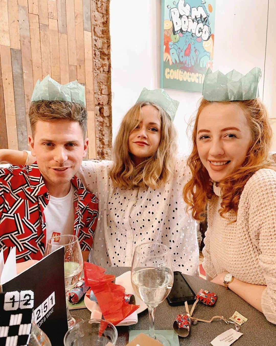 ベッキー・クルーエルのインスタグラム：「It’s Christmas Eve! 🎄 my festive love goes to @alive.jones and @joefriend my 🌶 business partners at @pepperstudio.hq! These two inspire me so much and I’m in awe of their talent every day 🌟 This was our Christmas meal at @1251_twelve_fifty_one 😍 this year has been crackers for sure with a lot of life changes however I’m grateful for the place we have found ourselves in and I’m looking forward to an exciting new decade! 🥳」