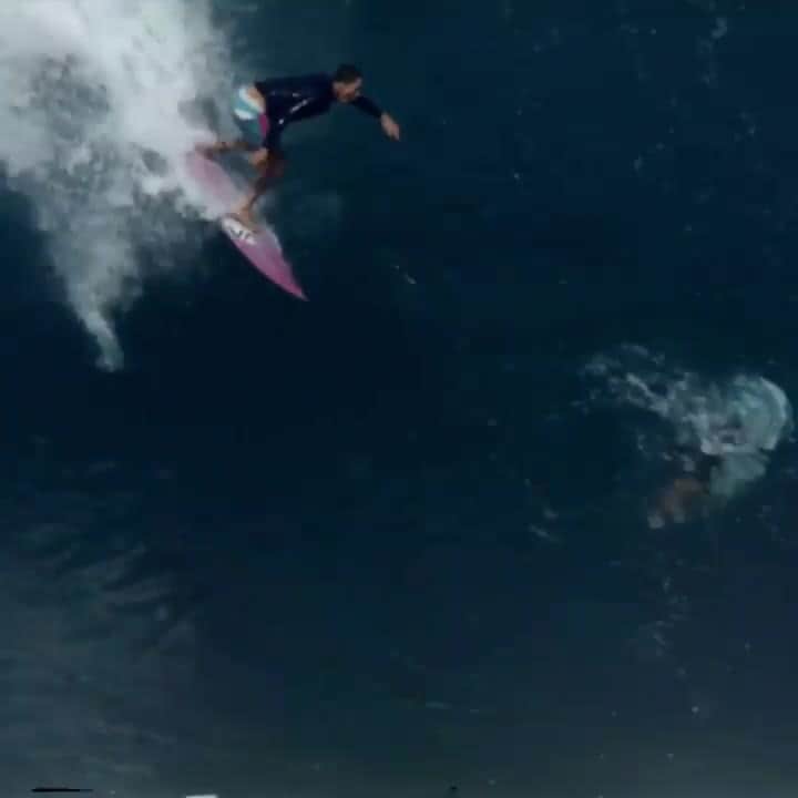 のインスタグラム：「@dannyfuller waxes philosophical on the Pipeline || Video: @james.kates @blainesuque @kookleymedia #RVCAsurf #RVCAloha #balanceofopposites」
