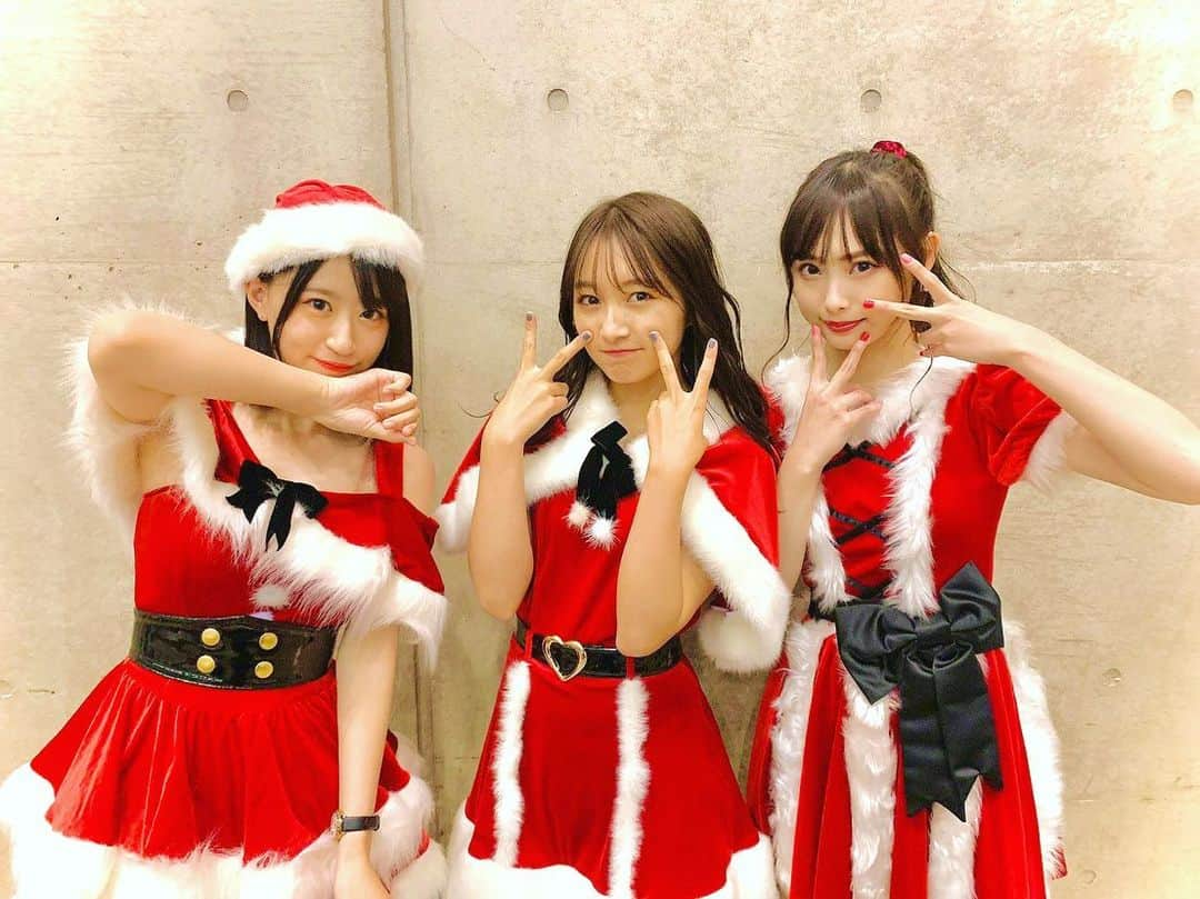 NMB48さんのインスタグラム写真 - (NMB48Instagram)「✳︎﻿ ﻿ #NMB48 と一緒に、﻿ 素敵なクリスマスを過ごせますように🎅﻿ ﻿ ✨🎁Happy Christmas 🎁✨﻿ ﻿ ﻿ #christmas #christmaseve #happyholidays ﻿ #Merrychristmas #santa #xmas #クリスマス #クリスマスイブ #LAPISARCH」12月24日 21時15分 - nmb48_official