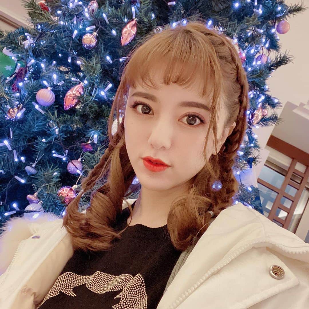 のインスタグラム：「Merry Christmas 素敵なクリスマスを #alan #merrychristmas #メリークリスマス」