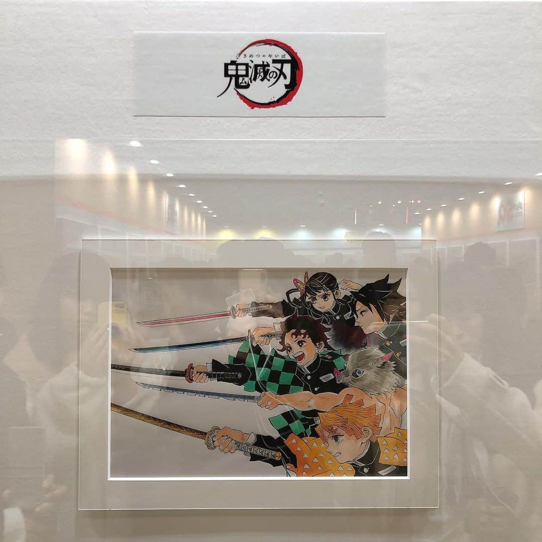 飯泉吏南さんのインスタグラム写真 - (飯泉吏南Instagram)「. . ジャンプフェスタの原画展☺︎ . 鬼滅とヒロアカ🔥 . . #ジャンプフェスタ #ジャンプ #鬼滅の刃 #鬼滅 #僕のヒーローアカデミア  #ヒロアカ #原画展」12月24日 21時33分 - pocha_rina