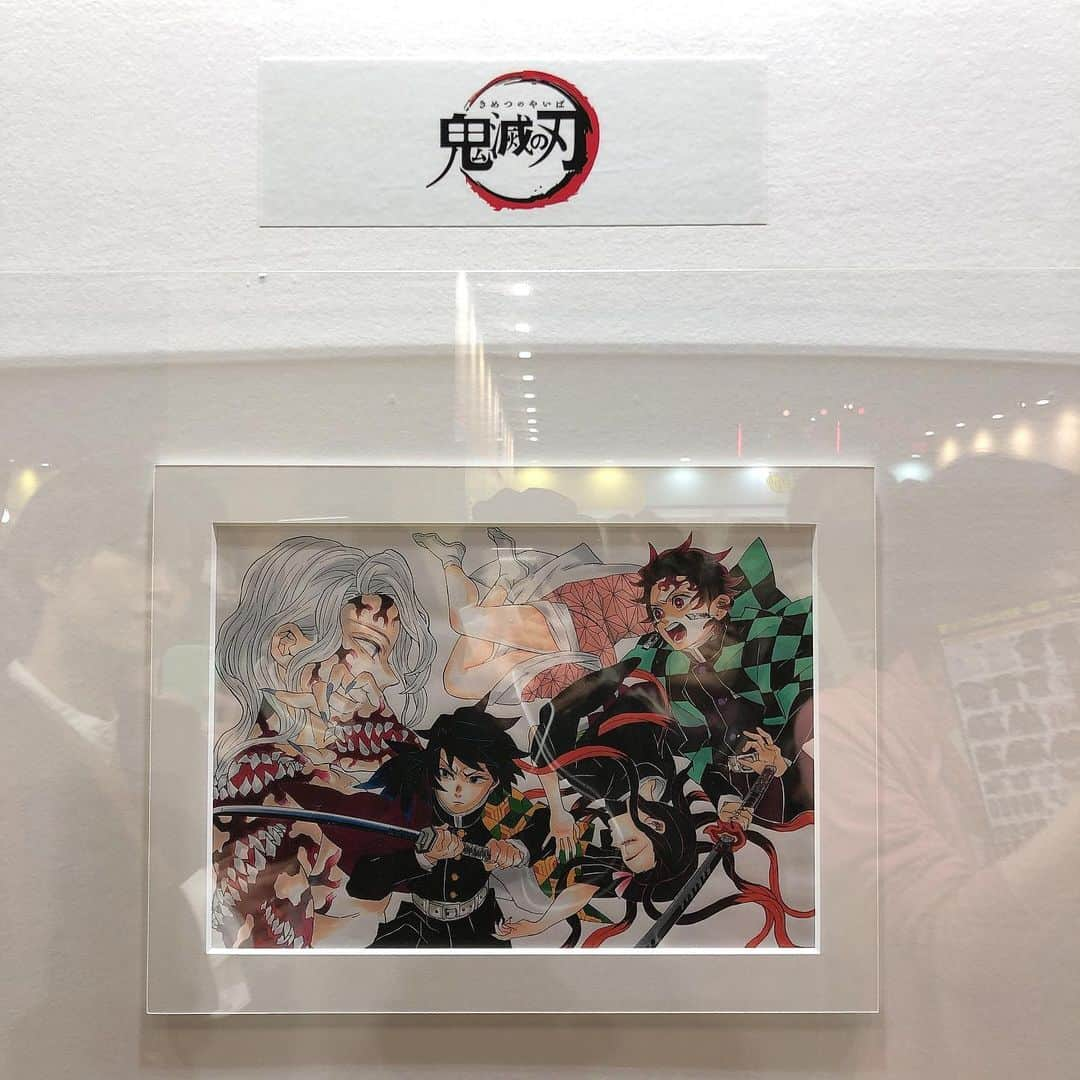 飯泉吏南さんのインスタグラム写真 - (飯泉吏南Instagram)「. . ジャンプフェスタの原画展☺︎ . 鬼滅とヒロアカ🔥 . . #ジャンプフェスタ #ジャンプ #鬼滅の刃 #鬼滅 #僕のヒーローアカデミア  #ヒロアカ #原画展」12月24日 21時33分 - pocha_rina